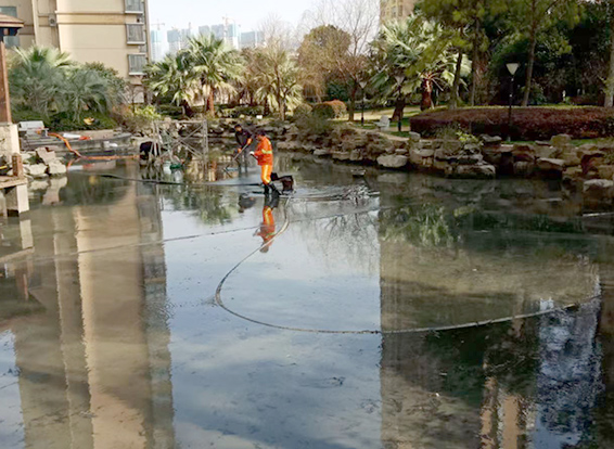 泾阳景观池淤泥清理